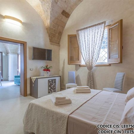 レッチェ Il Campanile Locazioni Turisticheヴィラ エクステリア 写真